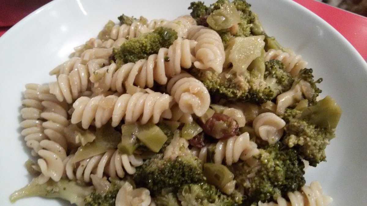 Fusilli con broccoli ai profumi orientali
