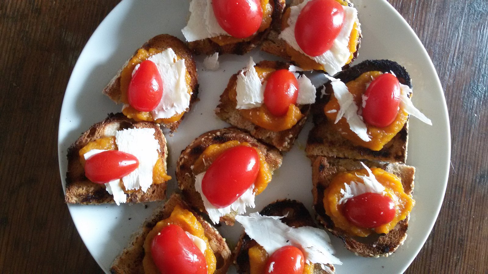 Crostini alla zucca CARESÀ